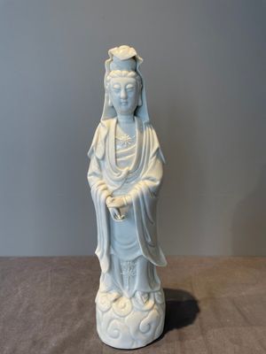 Two Chinese Dehua blanc de Chine figures of Guanyin, 18th C. — foto 12