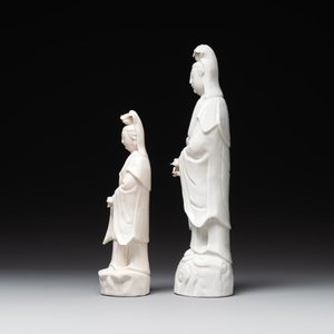 Two Chinese Dehua blanc de Chine figures of Guanyin, 18th C. — foto 2