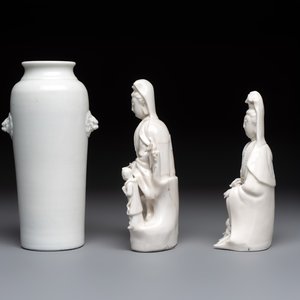 Two Chinese Dehua blanc de Chine groups of Guanyin and a vase with lion-head handles, 18th C. and later — 照片 3