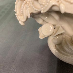Two Chinese Dehua blanc de Chine models of a Luohan and Guanyin with servant, 19th C. — 照片 19