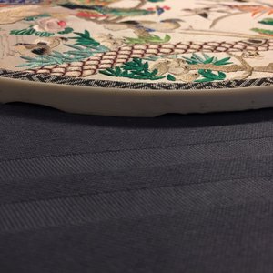 Two Chinese embroidered silk pien mien fans with ivory handle, 18/19th C. — 照片 41