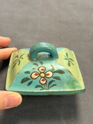 Two Chinese enamelled Yixing stoneware teapots, 19th C. — photo 11