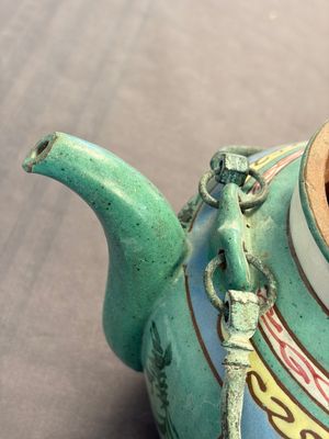 Two Chinese enamelled Yixing stoneware teapots, 19th C. — photo 19