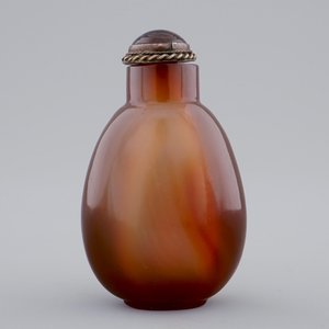Two Chinese encrusted rock crystal and agate snuff bottles, 19/20th C. — 照片 2
