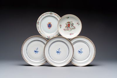 Two Chinese export famille rose plates and three gilt blue-enamelled plates, Qianlong/Jiajing