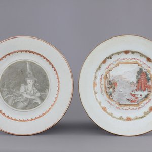 Two Chinese export porcelain grisaille and gilt European subject plates, Qianlong, 18th C. — 照片 1