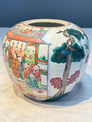 Two Chinese famille rose '100 Boys' jars, 19th C. — 照片 4