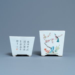 Two Chinese famille rose and iron-red jardinières with Buddhist lions and birds among blossoms, 19th C. — photo 3
