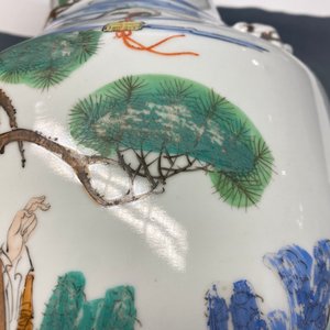 Two Chinese famille rose and qianjiang cai vases, 19/20th C. — 照片 9
