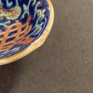 Two Chinese famille rose blue- and lime green-ground spoons, Tongzhi mark and of the period — photo 5