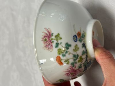 Two Chinese famille rose bowls, a water pot and a saucer — photo 17