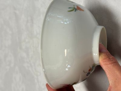 Two Chinese famille rose bowls, a water pot and a saucer — photo 18