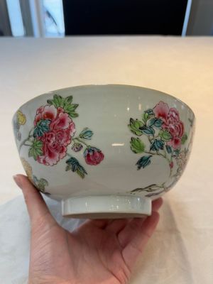 Two Chinese famille rose bowls with flowers and geese, Qianlong — photo 14