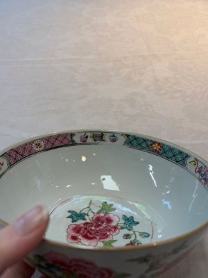 Two Chinese famille rose bowls with flowers and geese, Qianlong — photo 22