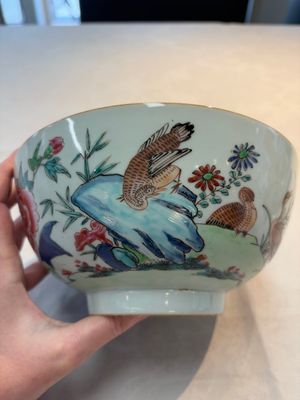 Two Chinese famille rose bowls with flowers and geese, Qianlong — photo 3