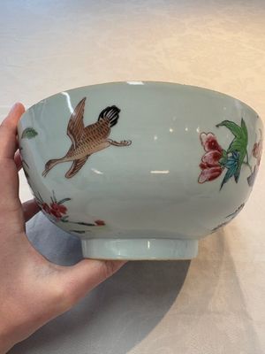 Two Chinese famille rose bowls with flowers and geese, Qianlong — photo 5