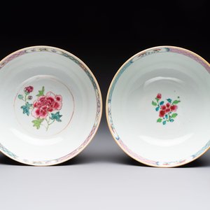 Two Chinese famille rose bowls with flowers and geese, Qianlong — photo 5