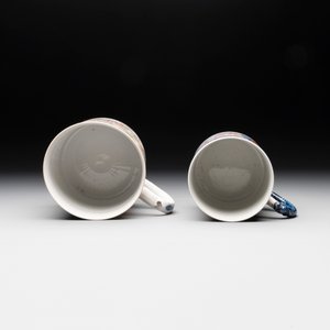 Two Chinese famille rose Canton export boat scene mugs, Qianlong — photo 6