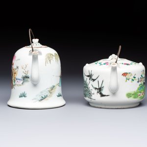 Two Chinese famille rose covered teapots and a qianjiang cai covered teapot, signed Wang Shaowei 王少維, 19th C. — foto 5