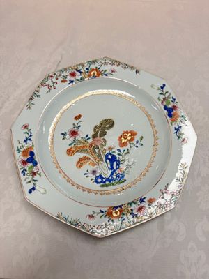 Two Chinese famille rose dishes with floral design, Yongzheng/Qianlong — photo 11