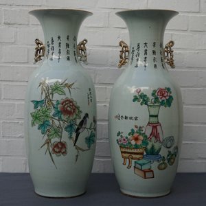 Two Chinese famille rose double design vases, 19/20th C. — 照片 17