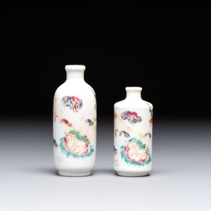 Two Chinese famille rose 'erotic' snuff bottles and a leaf-shaped saucer, 19th C. — photo 6