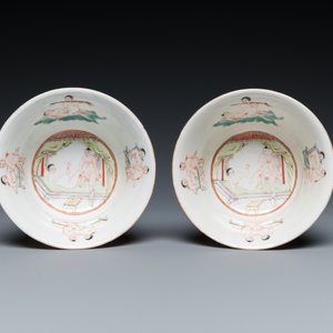 Two Chinese famille rose 'erotic subject' bowls, Kangxi mark, 19th C. — 照片 6