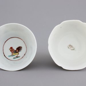 Two Chinese famille rose export porcelain cups and saucers, Yongzheng-Qianlong, 18th C. — photo 9