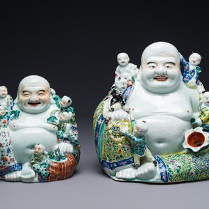 Two Chinese famille rose figures of Buddha, Zhu Mao Sheng 朱茂生 mark, 19/20th C. — photo 1