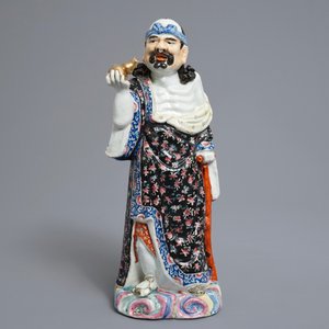 Two Chinese famille rose figures of Li Tieguai and Shou Lao, 19/20th C. — photo 2