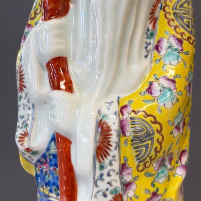 Two Chinese famille rose figures of star gods — foto 5