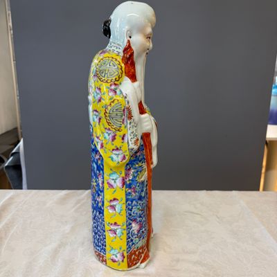 Two Chinese famille rose figures of star gods — foto 16