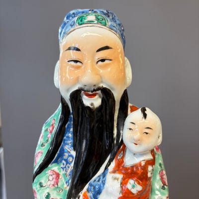 Two Chinese famille rose figures of star gods — foto 25