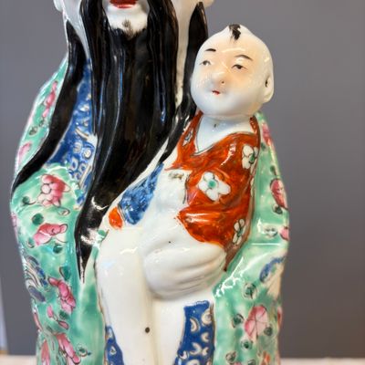 Two Chinese famille rose figures of star gods — foto 26