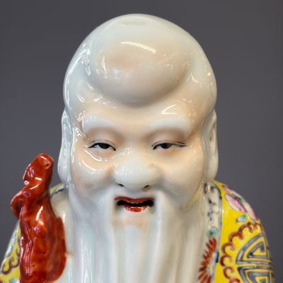 Two Chinese famille rose figures of star gods — foto 3