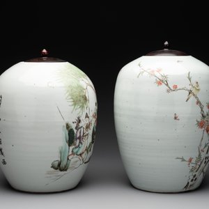 Two Chinese famille rose jars and a brush pot, signed Ju Yi Tai 聚義泰, 'B.E.E. CHINESE RESTAURANT' mark, one dated 1924, 20th C. — photo 5