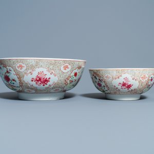 Two Chinese famille rose 'mandarin' bowls, Qianlong — 照片 5