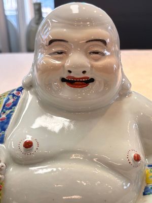 Two Chinese famille rose Milefo Buddhas, Zhu Mao Ji 朱茂記造 mark, 20th C. — photo 18
