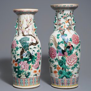 Two Chinese famille rose 'phoenix' vases, 19th C. — 照片 3