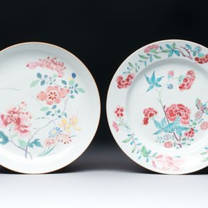 Two Chinese famille rose plates with floral design, Yongzheng/Qianlong — 照片 2