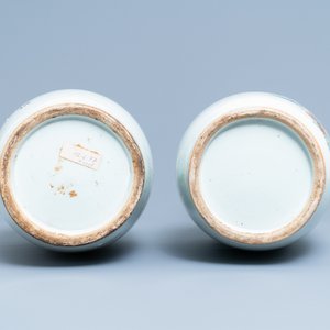 Two Chinese famille rose 'playing boys' vases, 19/20th C. — photo 6