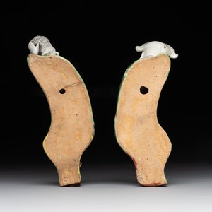 Two Chinese famille rose reclining figures, 19th C. — photo 3