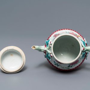 Two Chinese famille rose relief-moulded 'lotus' teapots and covers, Yongzheng — photo 12