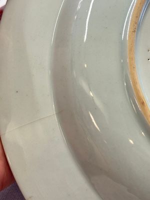 Two Chinese famille rose serving dishes and six plates with floral design, Qianlong — photo 24