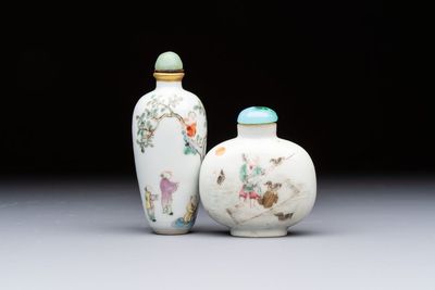 Two Chinese famille rose snuff bottles, Jiaqing and Tongzhi mark, 19th C.
