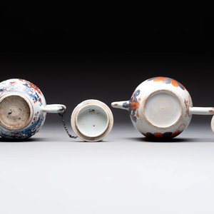 Two Chinese famille rose teapots, an Imari-style teapot and a Dutch-decorated teapot, Yongzheng/Qianlong — foto 7