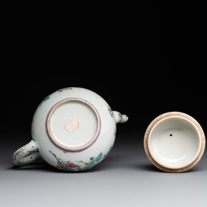 Two Chinese famille rose teapots and a bowl, Qianlong — photo 5