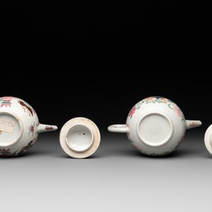 Two Chinese famille rose teapots and covers, Qianlong — photo 6