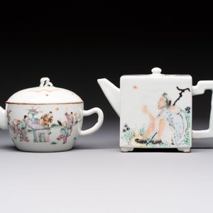 Two Chinese famille rose teapots and covers, signed Yun Xuan Shi 雲軒氏, Guanyao and Tongzhi mark, dated 1888, 19th C. — photo 2