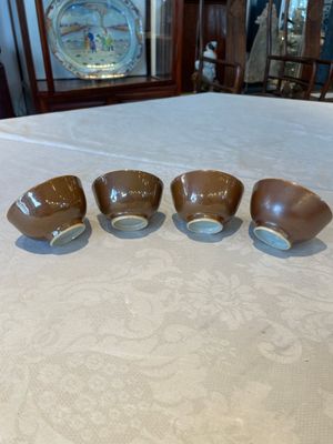Two Chinese famille rose teapots, ten cups and nine saucers, Qianlong — photo 16